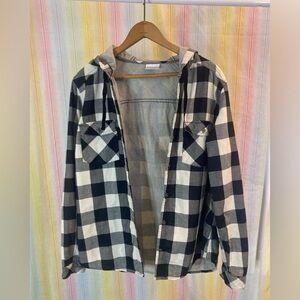 Columbia Sportswear black + white plaid lightweight button-up hoodie size L.